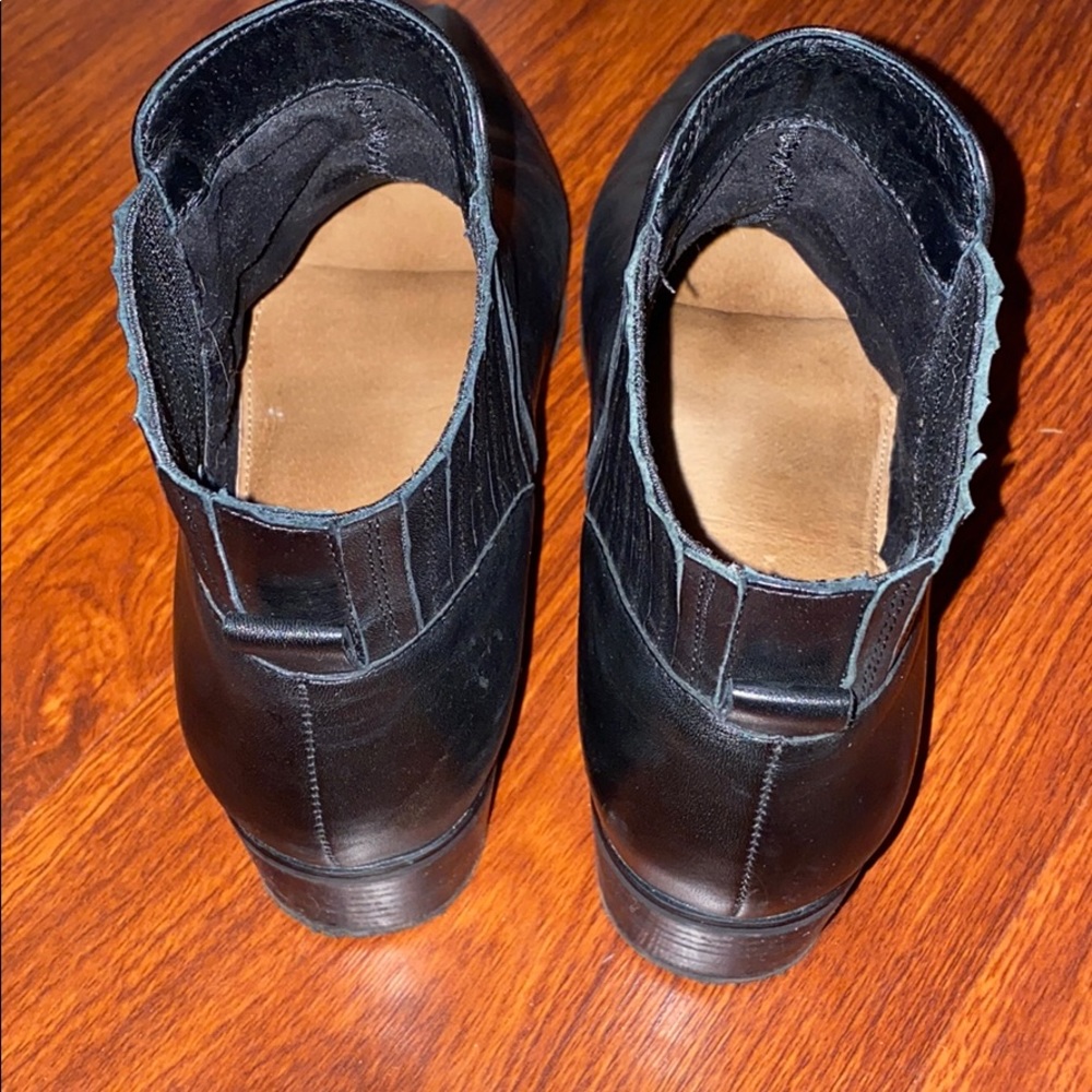 Halogen Booties - Picture 4 of 5